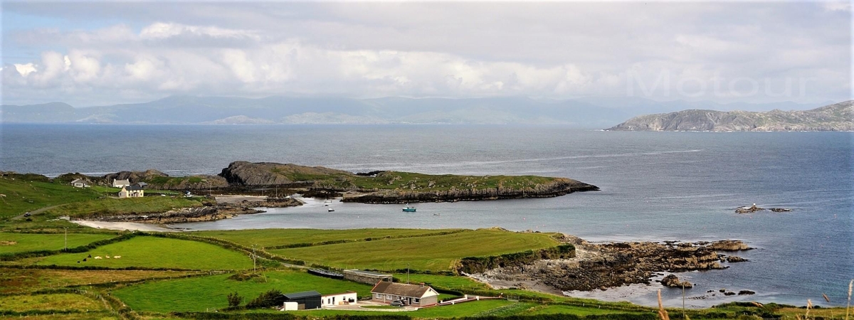 Bantry Bay ierland zicht op zee.